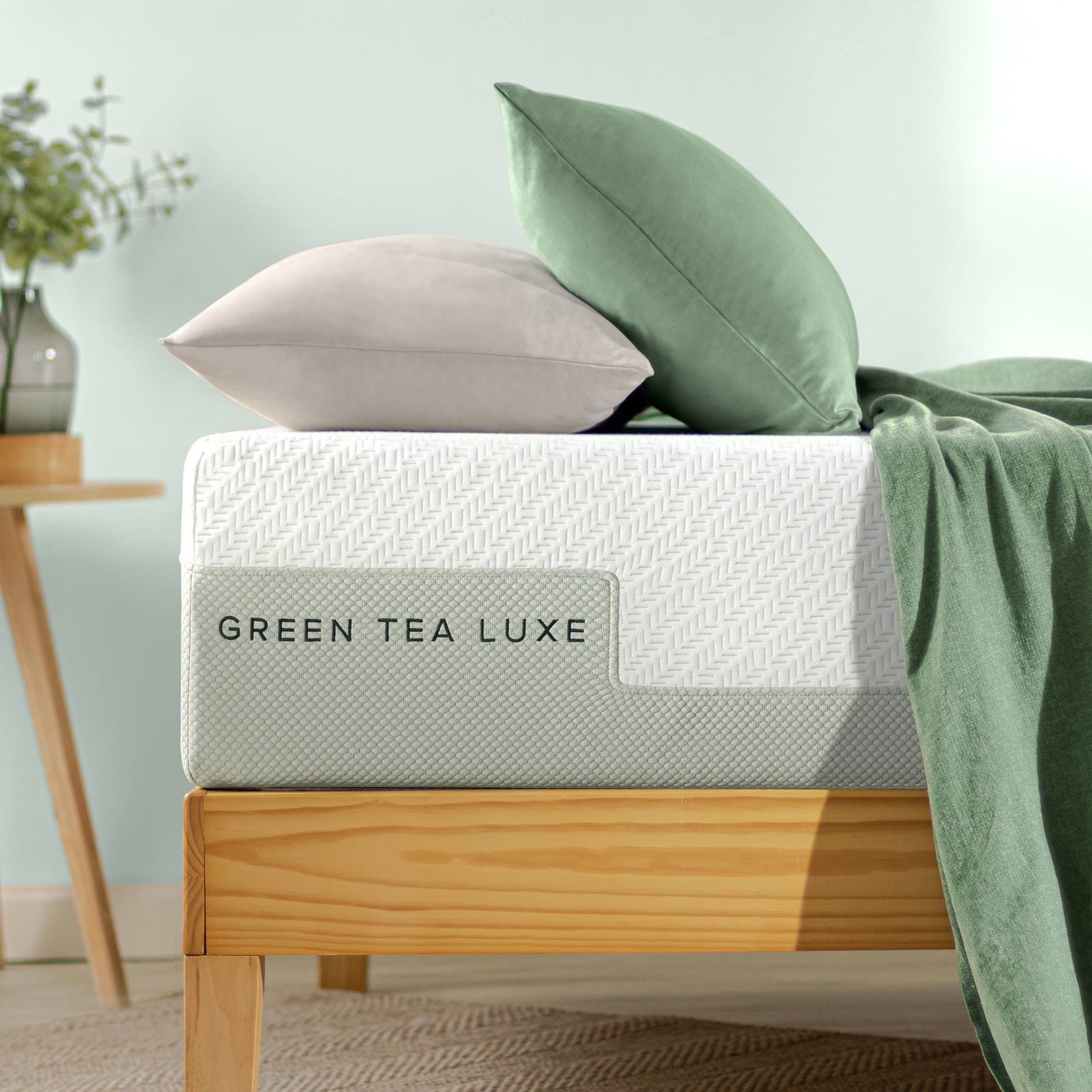 12�� Green Tea Luxe Memory Foam Mattress, Made in the USA of US Foam and Global Materials, Queen